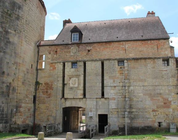Chateau Auxonne